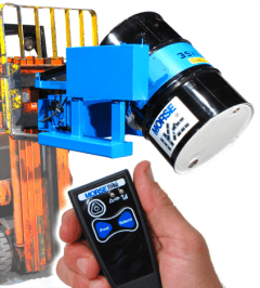 Forklift attachment with wireless tilt control Forklift attachment with wireless tilt control