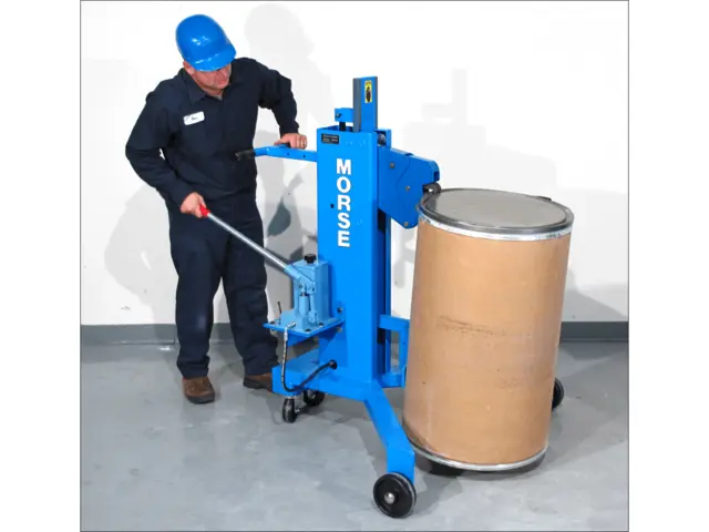 Lift, move and palletize a RIMMED fiber, plastic or steel drum - Model 82H