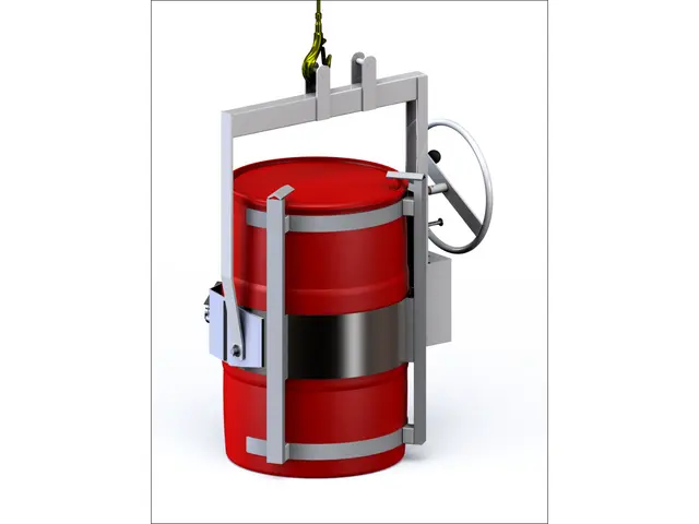 Lift and pour a rimmed 55-gallon (210 liter) plastic drum